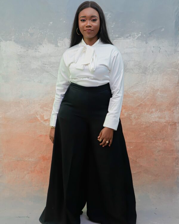 A RIA TROUSER PAIR - Image 2